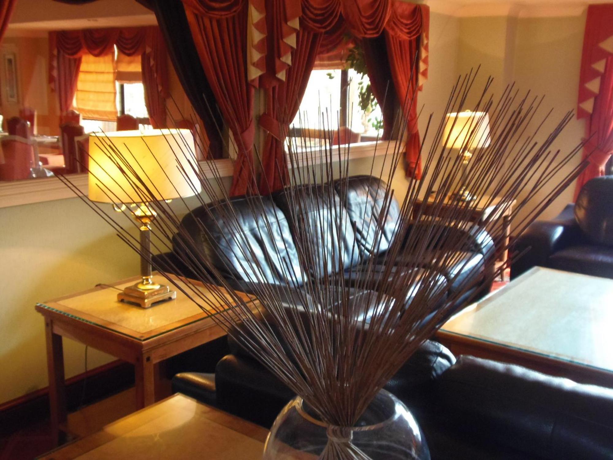 Lakeside International Hotel Camberley Ngoại thất bức ảnh